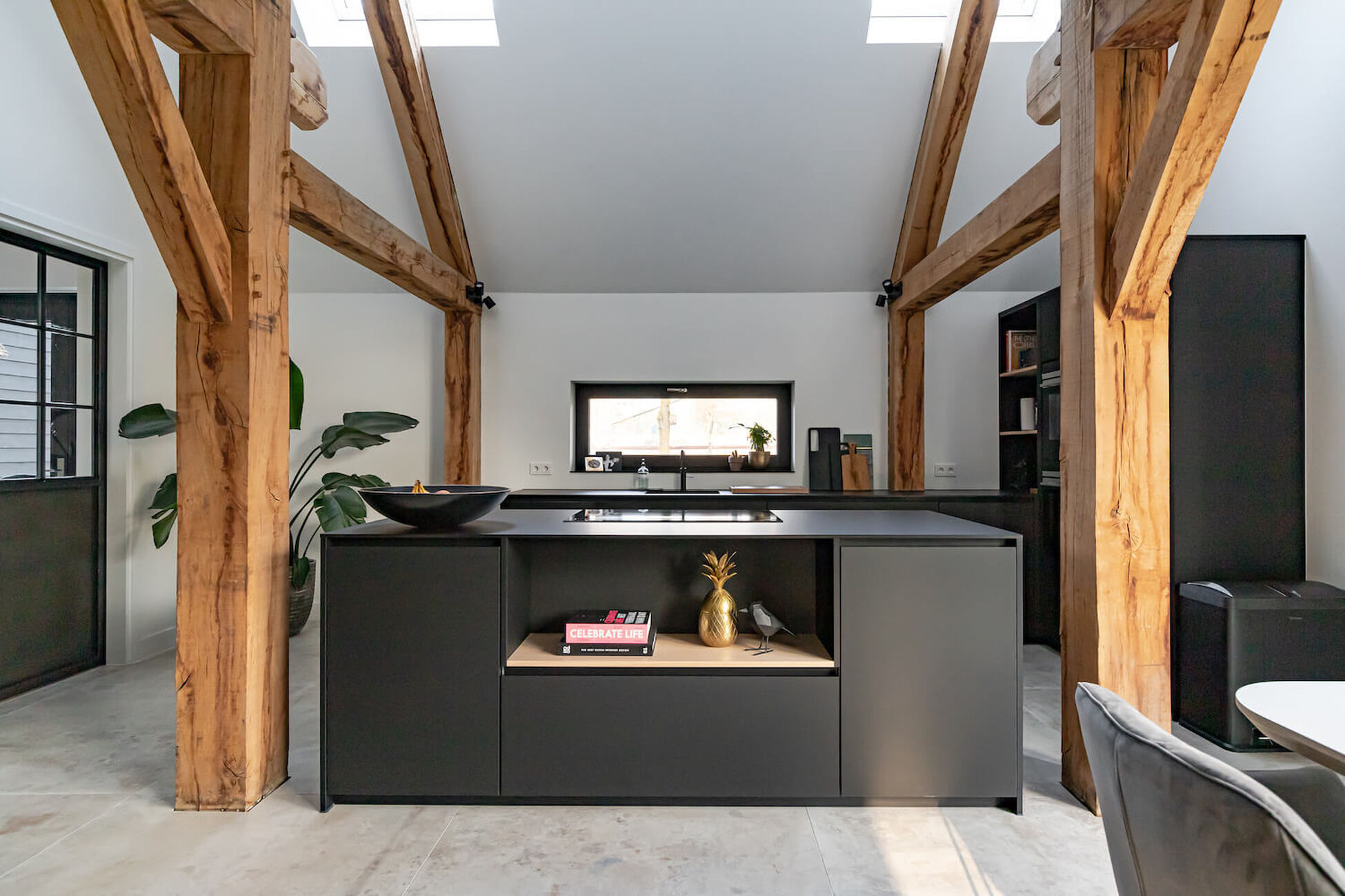 Particulier interieurontwerp nieuwbouw woonboerderij in Enter - Foto 5