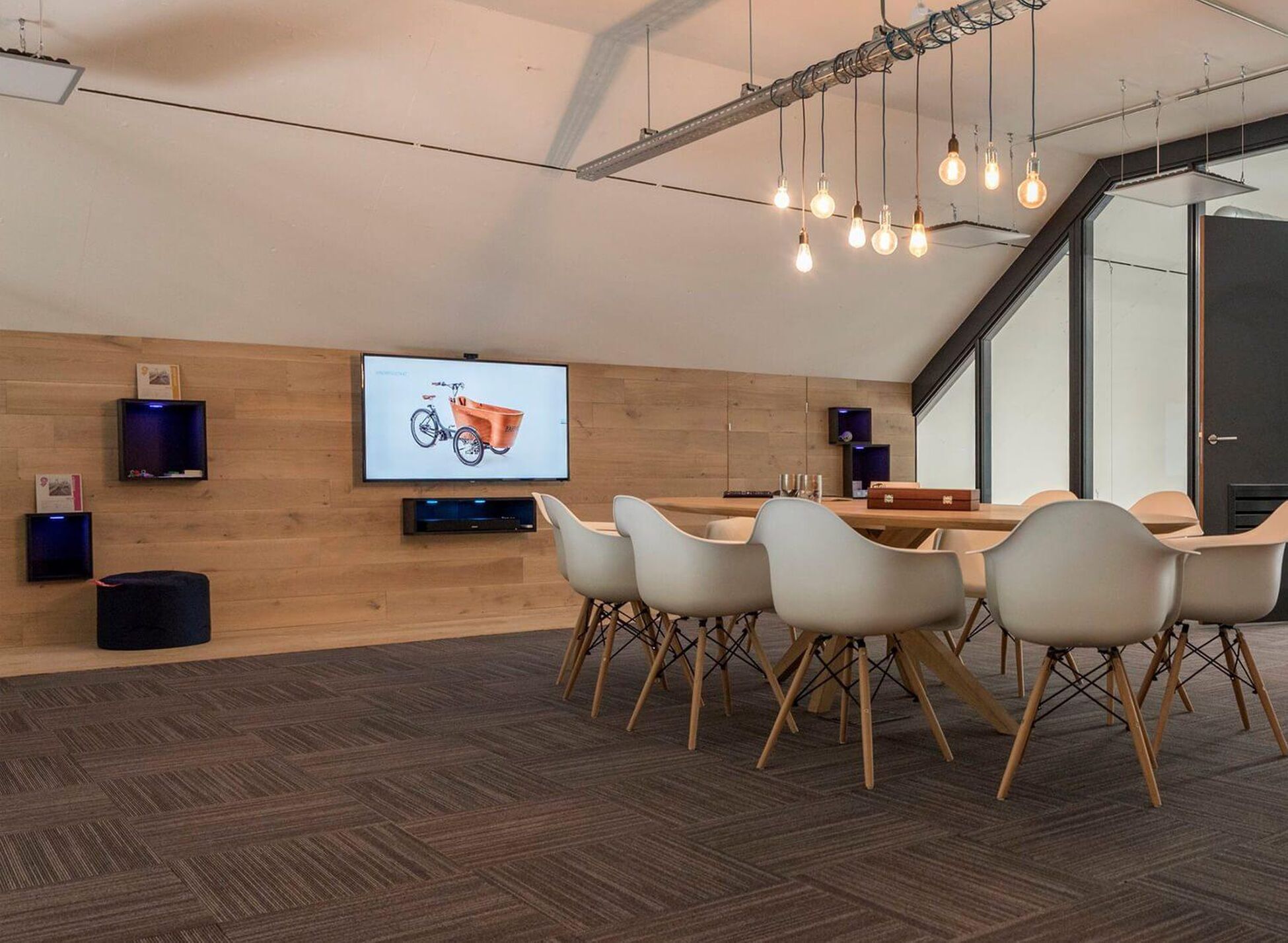 Zakelijk interieurontwerp f-16 shelter dynteq in Enschede - Foto 14