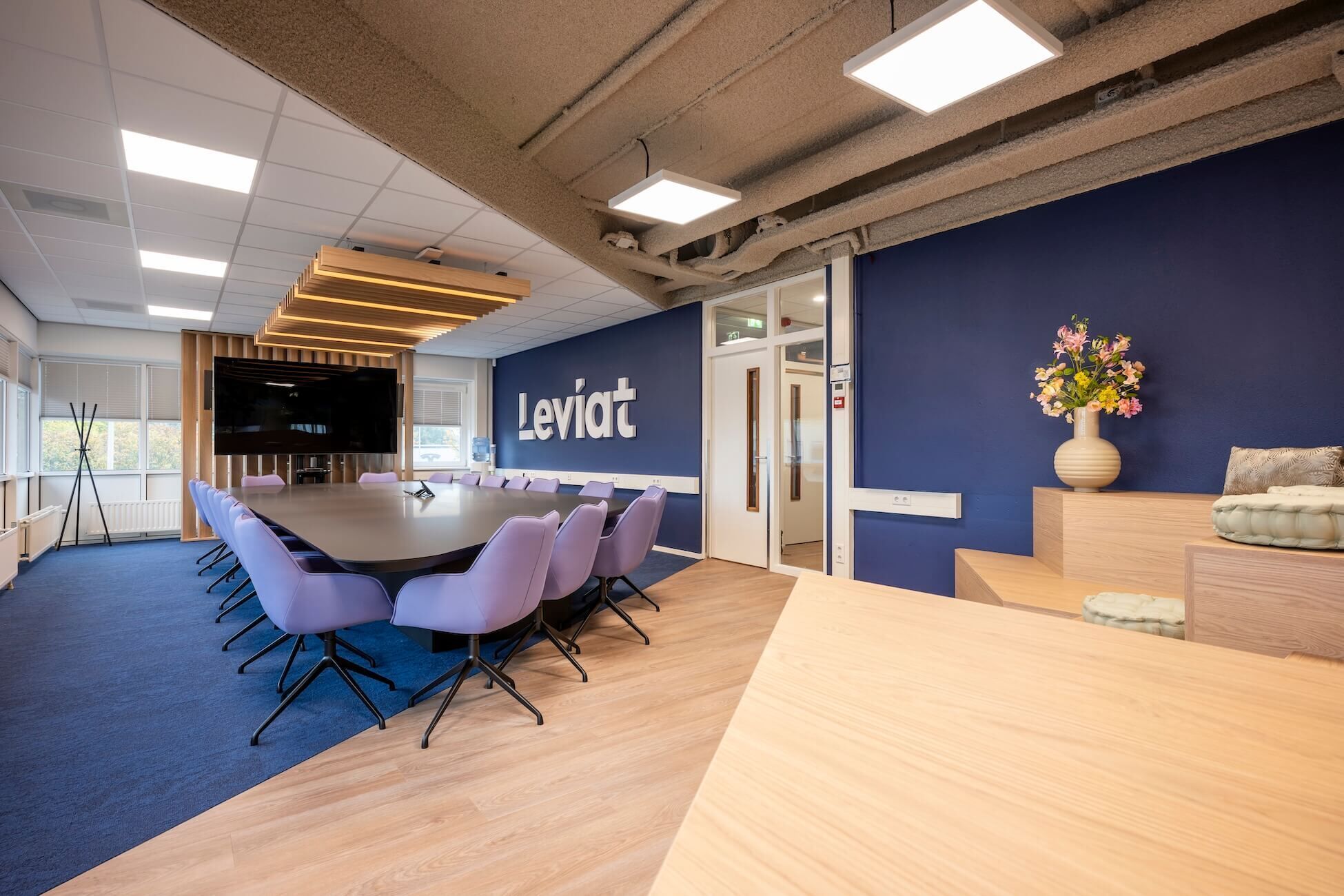Zakelijk interieurontwerp kantoor leviat in dstrct/74 in Hengelo - Foto 1
