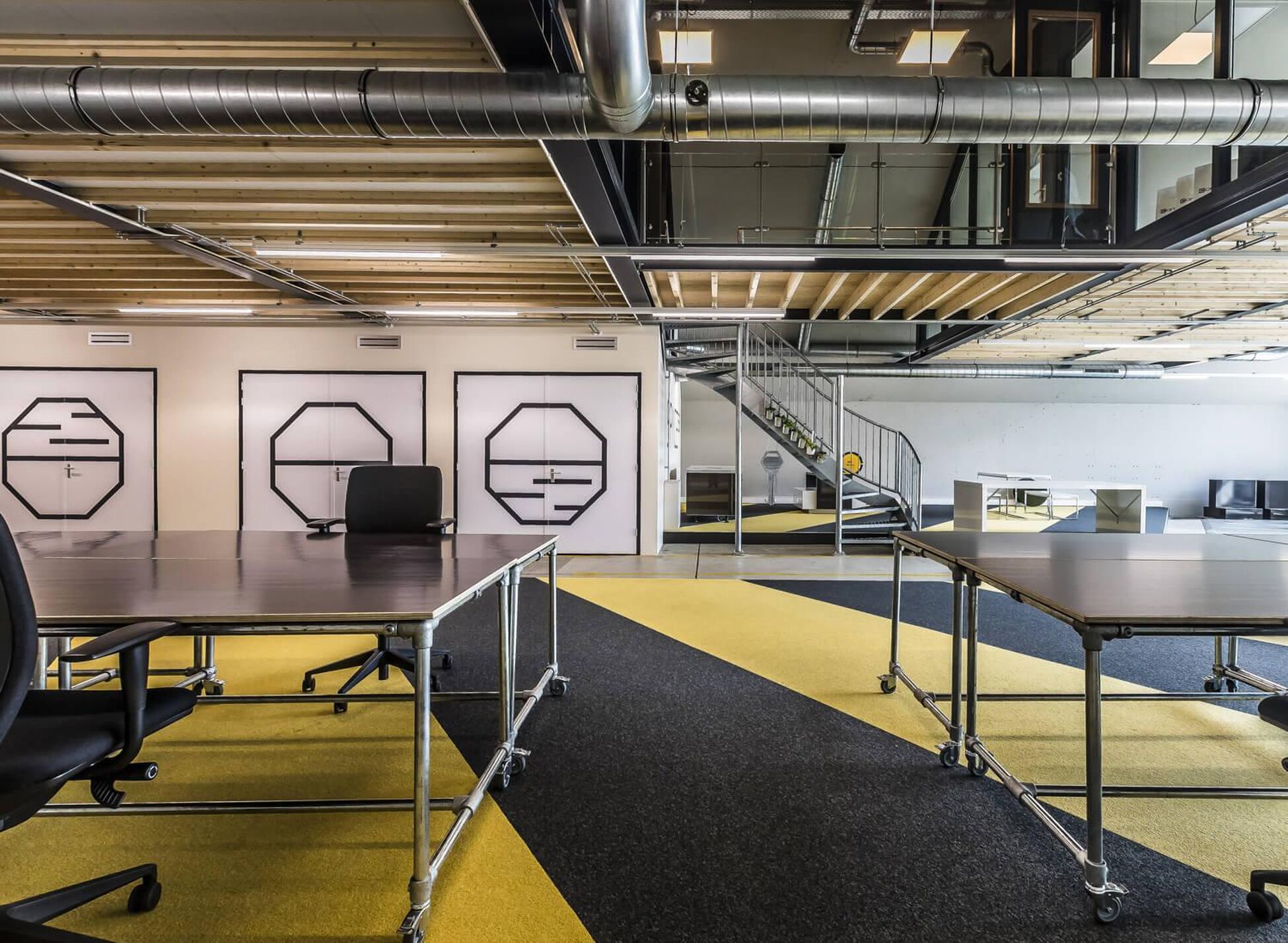 Zakelijk interieurontwerp f-16 shelter space 53 in Enschede - Foto 4