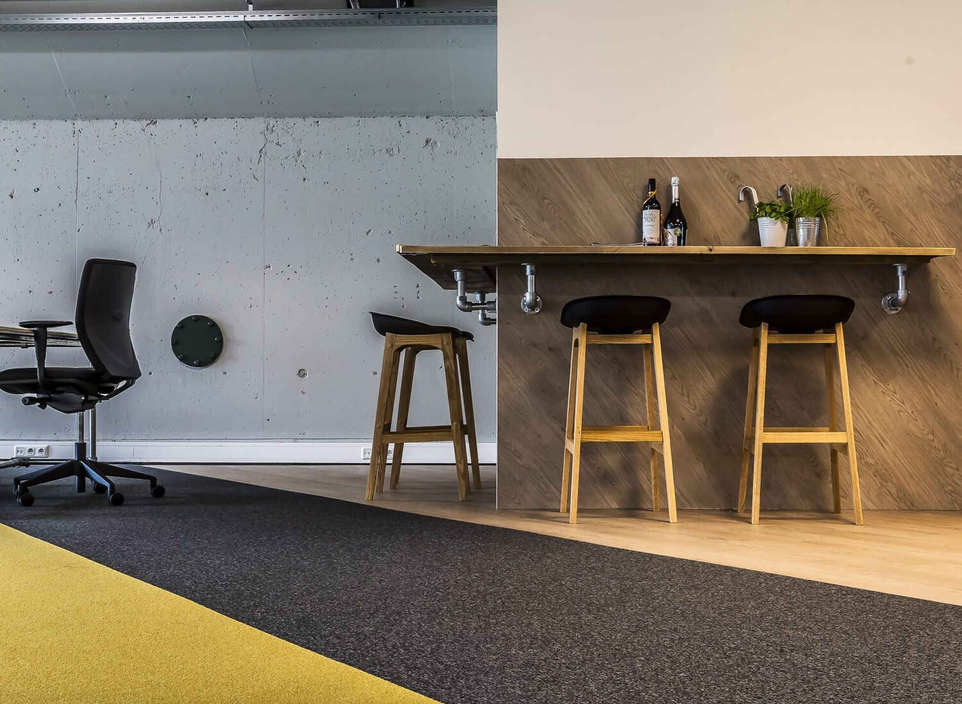 Zakelijk interieurontwerp f-16 shelter space 53 in Enschede - Foto 5