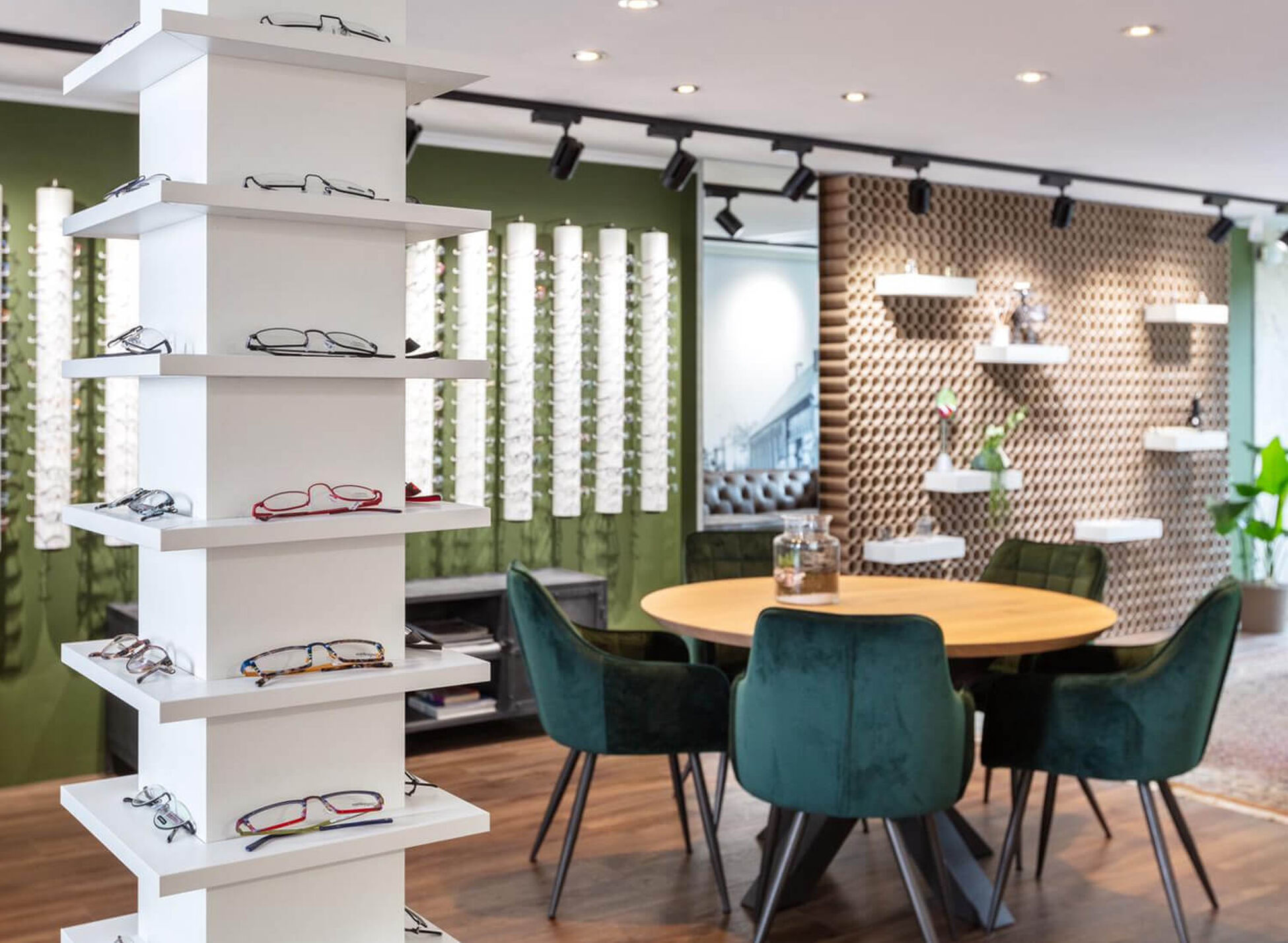 Zakelijk interieurontwerp optiek gelink in Hengelo - Foto 7